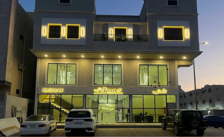 مشروع إنشاء مبنى مجمع عيادات الدكتور مهند الطبي